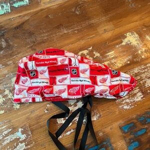 ⭐️ Women’s reversible scrub cap